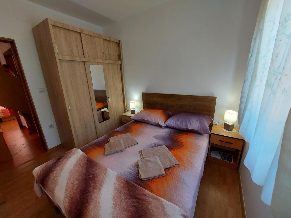 Apartman Porat Apartment Пула Екстериор снимка