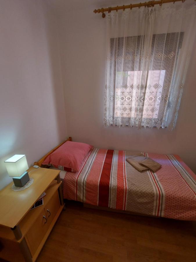 Apartman Porat Apartment Пула Екстериор снимка